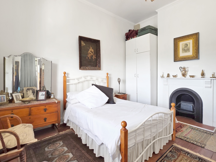 2 Bedroom Property for Sale in Zonnebloem Western Cape